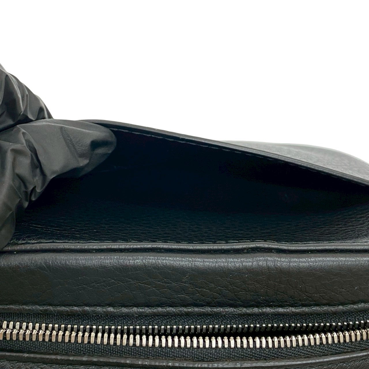 BALENCIAGA エブリデイ カメラバッグ XS – Trip