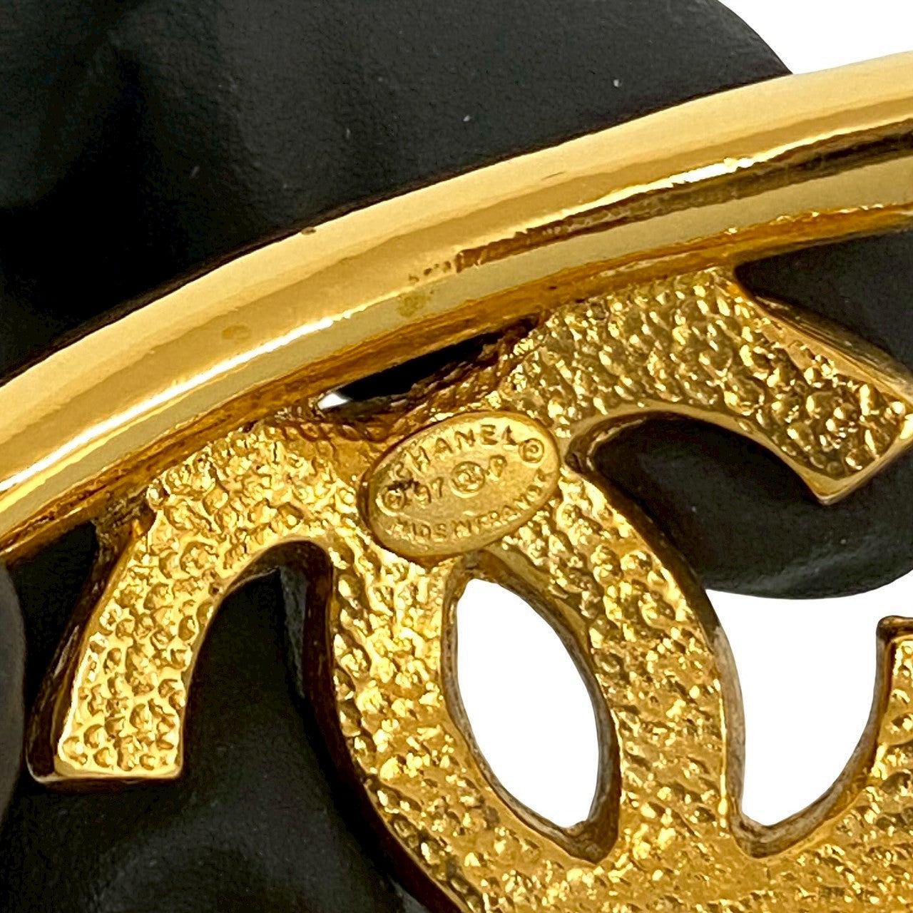 CHANEL シャネル (Vintage) バングル – Trip