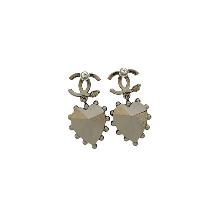 ピアス シャネル
