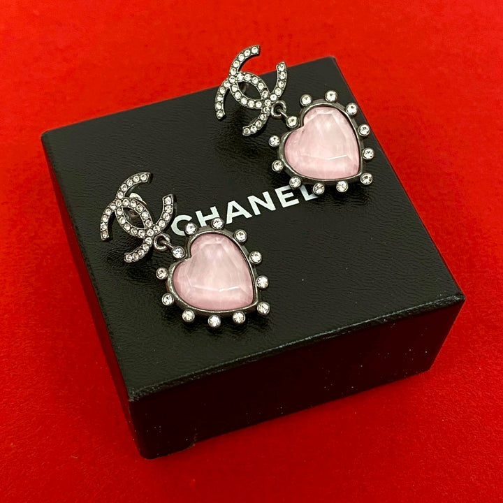 ピアス シャネル