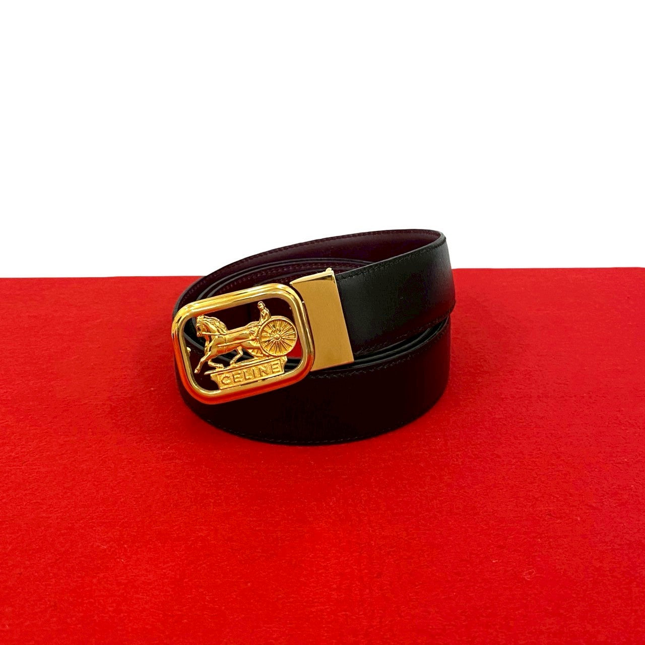 良品　セリーヌ　CELINE　ベルト　赤　ロゴ　ゴールド　92センチ　7 CELINE セリーヌ (Vintage) ベルト – Trip