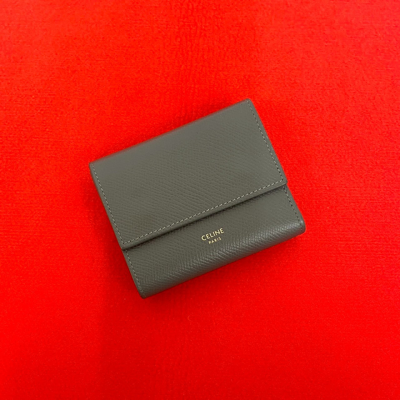 CELINE セリーヌ スモール トリフォールド ウォレット 三つ折り財布 – Trip