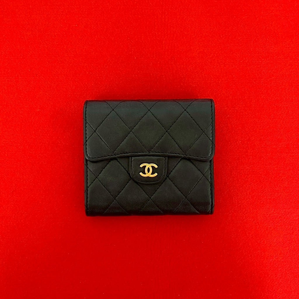 CHANEL 三つ折り財布 シリアルナンバーあり CHANEL - CHANEL 三つ折り財布 シリアルナンバーありの通販 by さき's