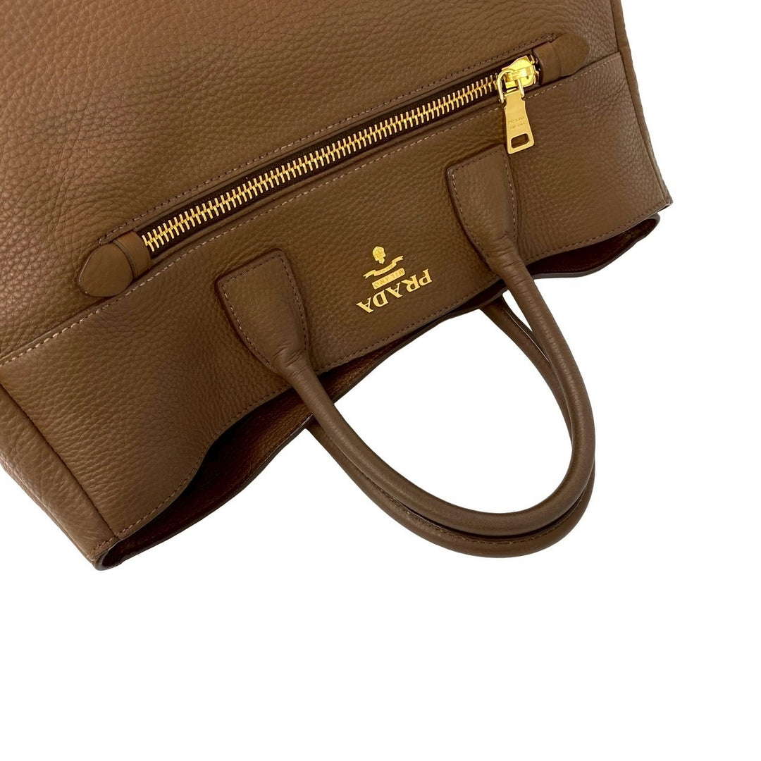 handbag prada