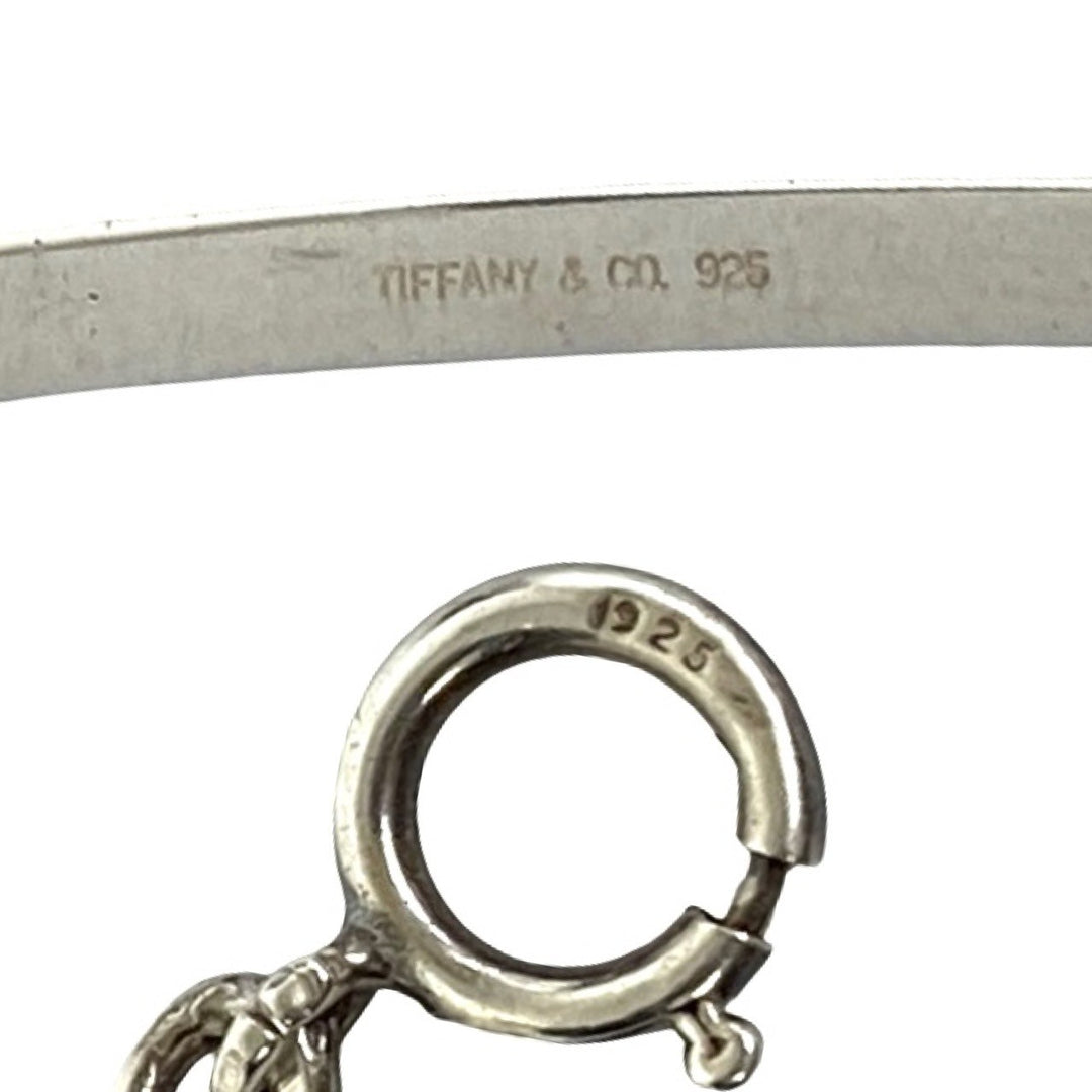 blurRubbingTiffany ID chain blurRubbingCut