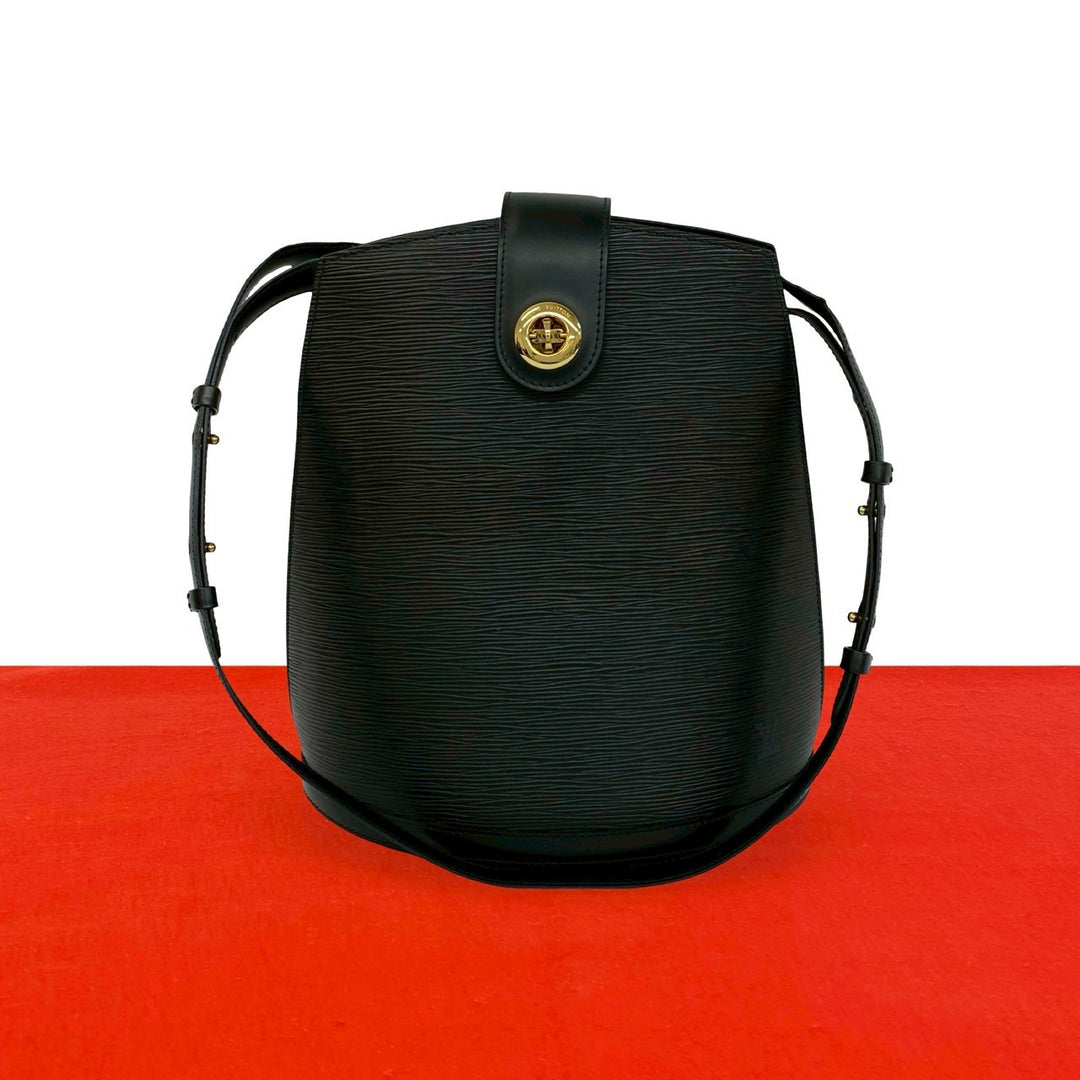 Shoulder bag Louis Vuitton Cluny
