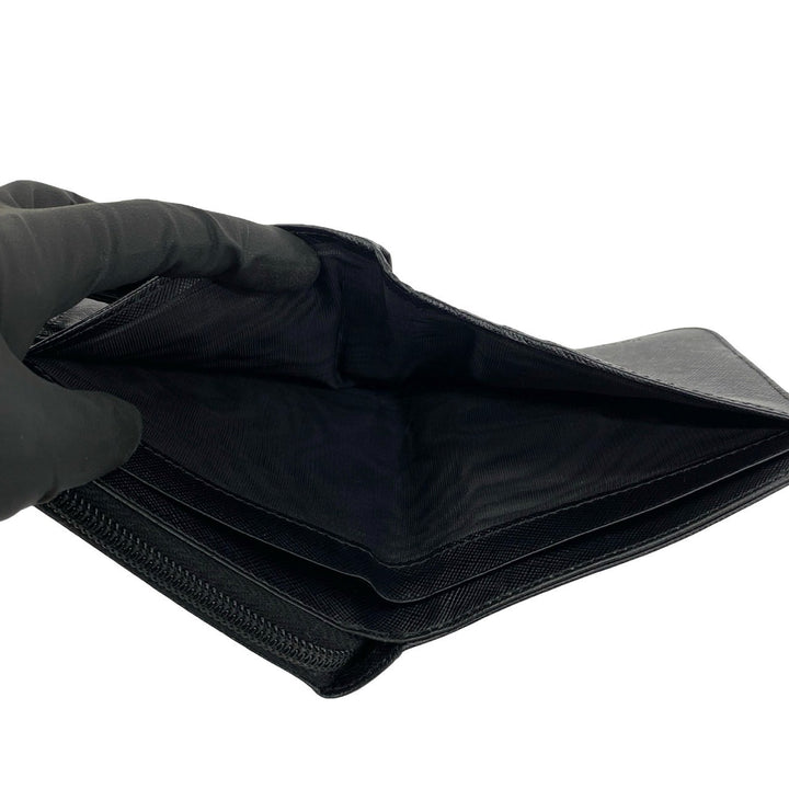 bifold wallet prada