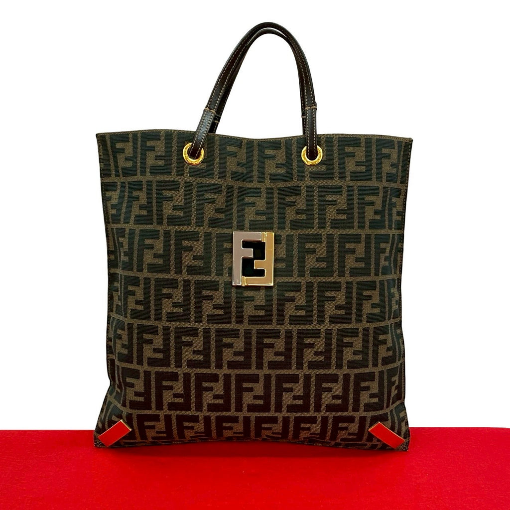 FENDI – Trip