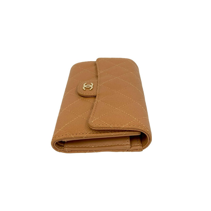 trifold wallet chanel