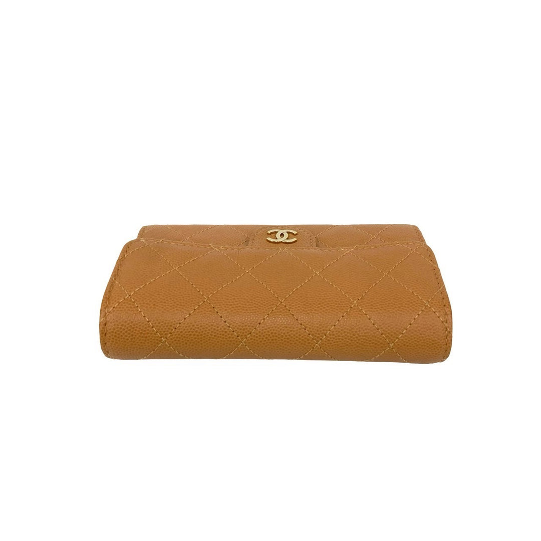 trifold wallet chanel