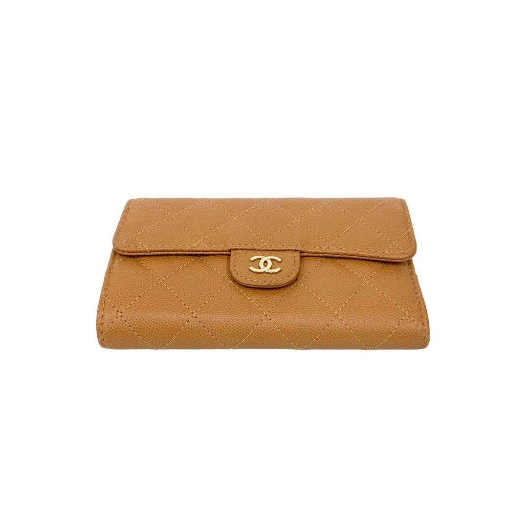trifold wallet chanel