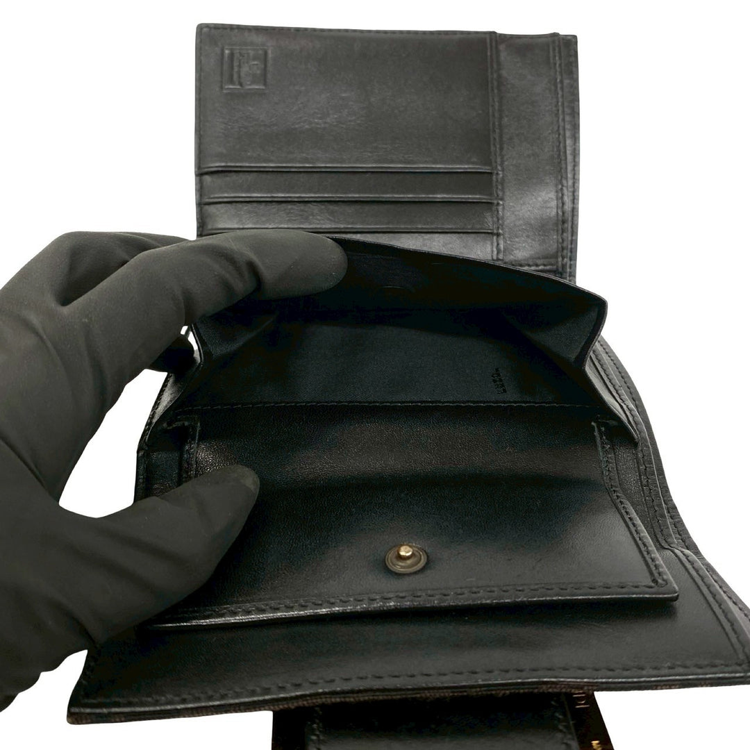trifold wallet fendi