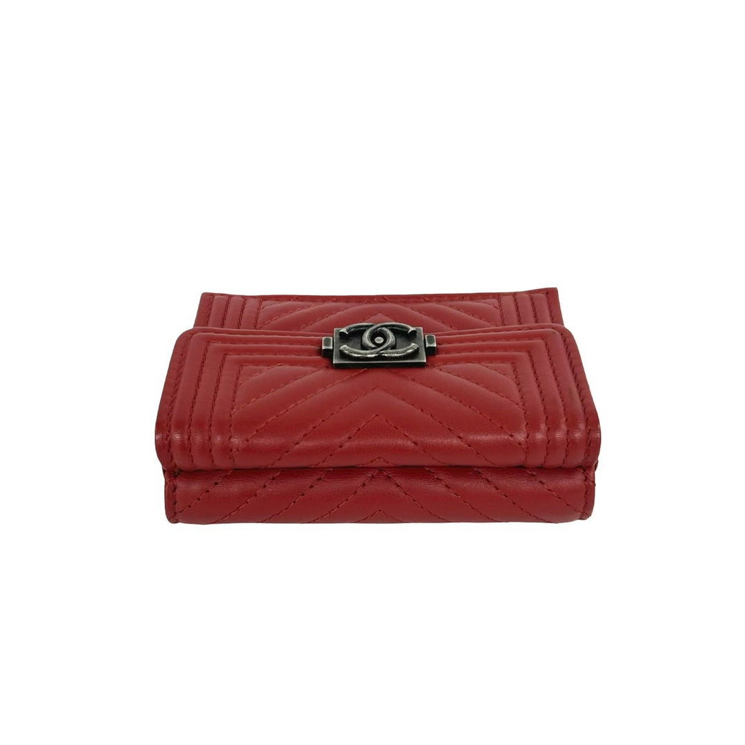 Tri-fold wallet Chanel Boy Chanel