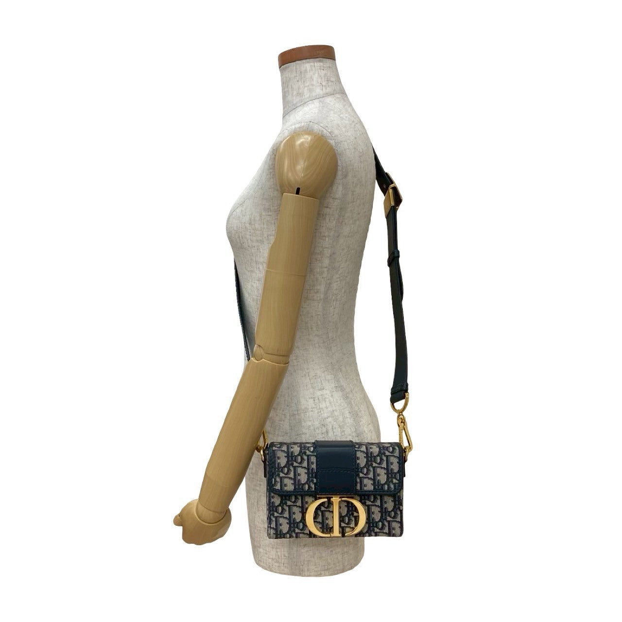 Christian Dior 30 モンテーニュ – Trip