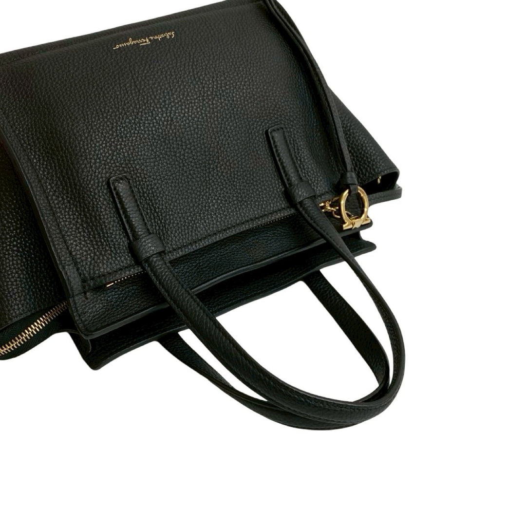 ショルダーバッグ サルヴァトーレフェラガモ エイミー