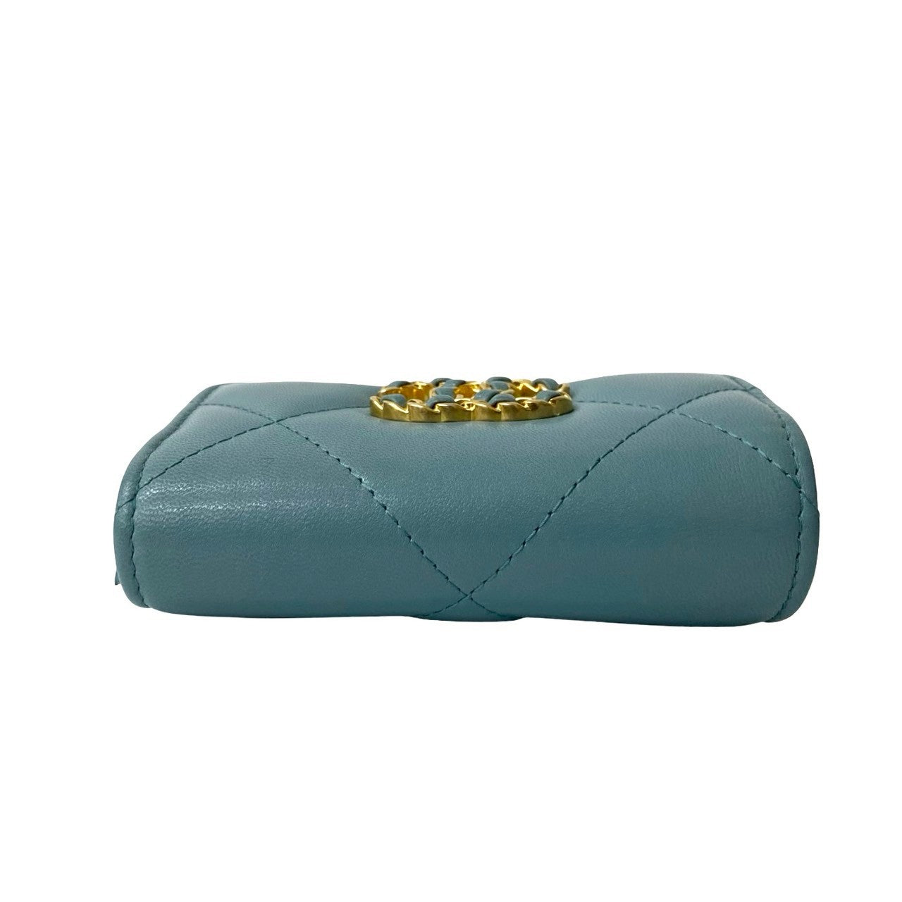 CHANEL シャネル 二つ折り財布 – Trip