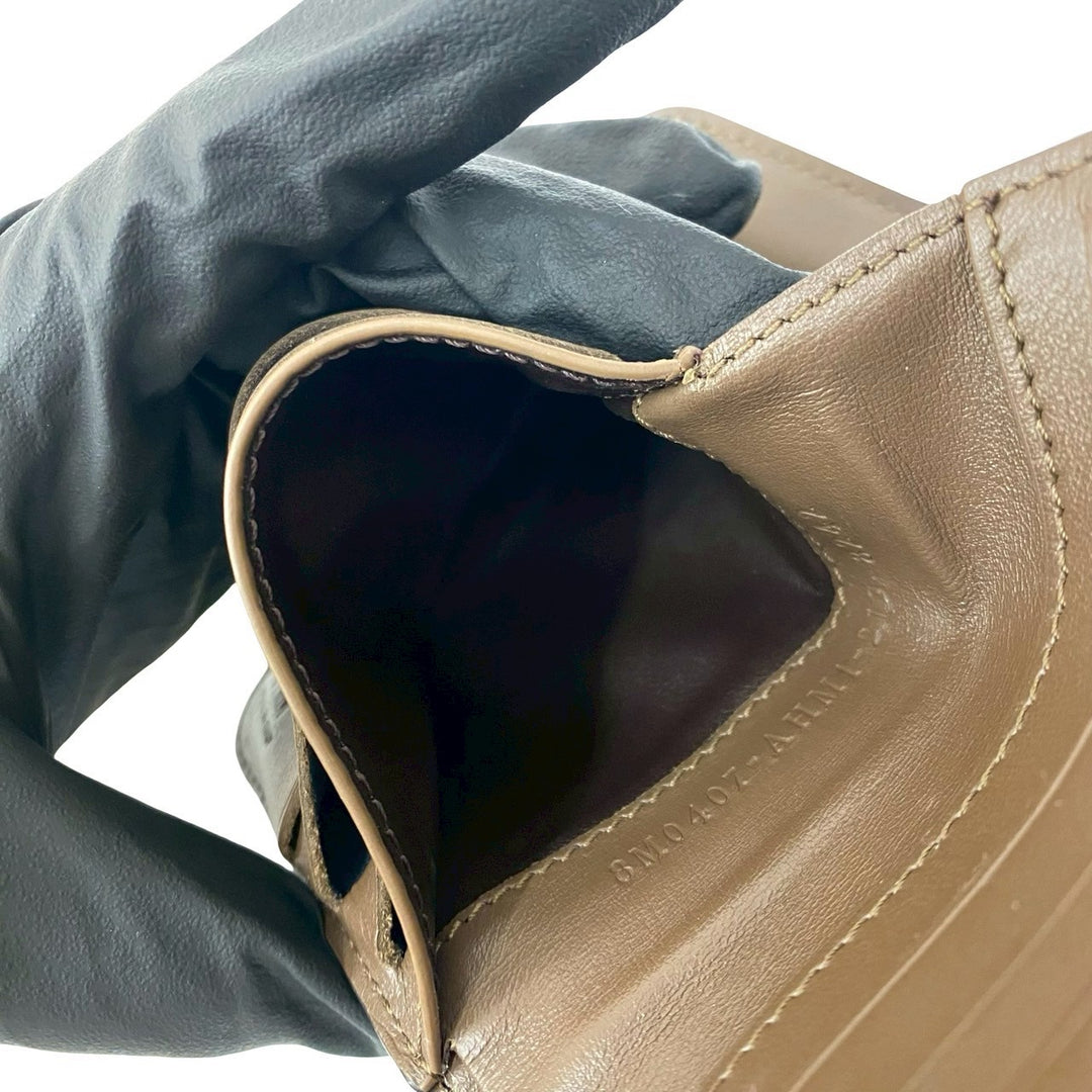 二つ折り財布 フェンディ