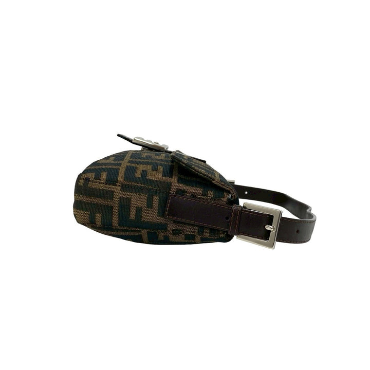 ショルダーバッグ フェンディ マンマバケット