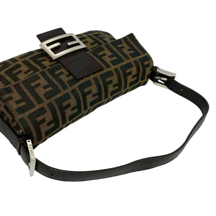 ショルダーバッグ フェンディ マンマバケット