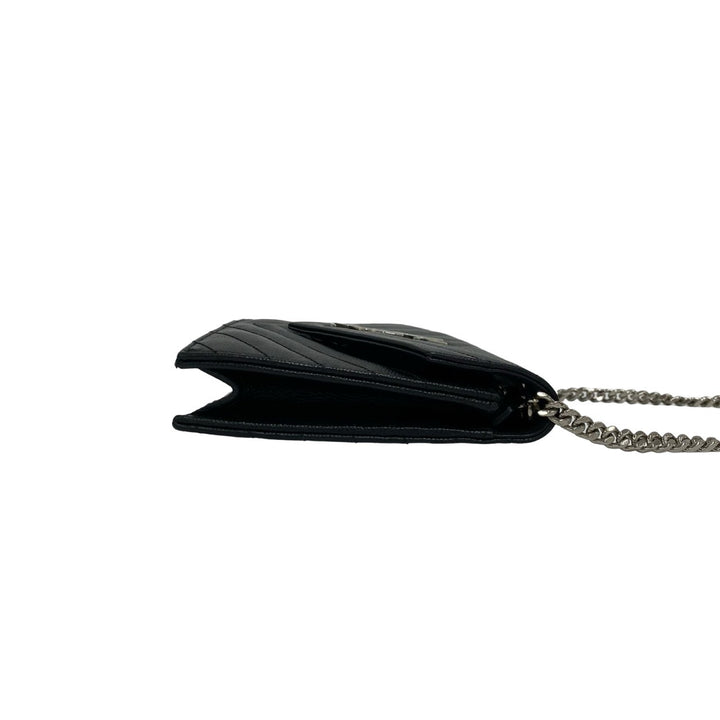 ショルダーバッグ イヴ・サンローラン カサンドラ エンベロープ チェーンウォレット