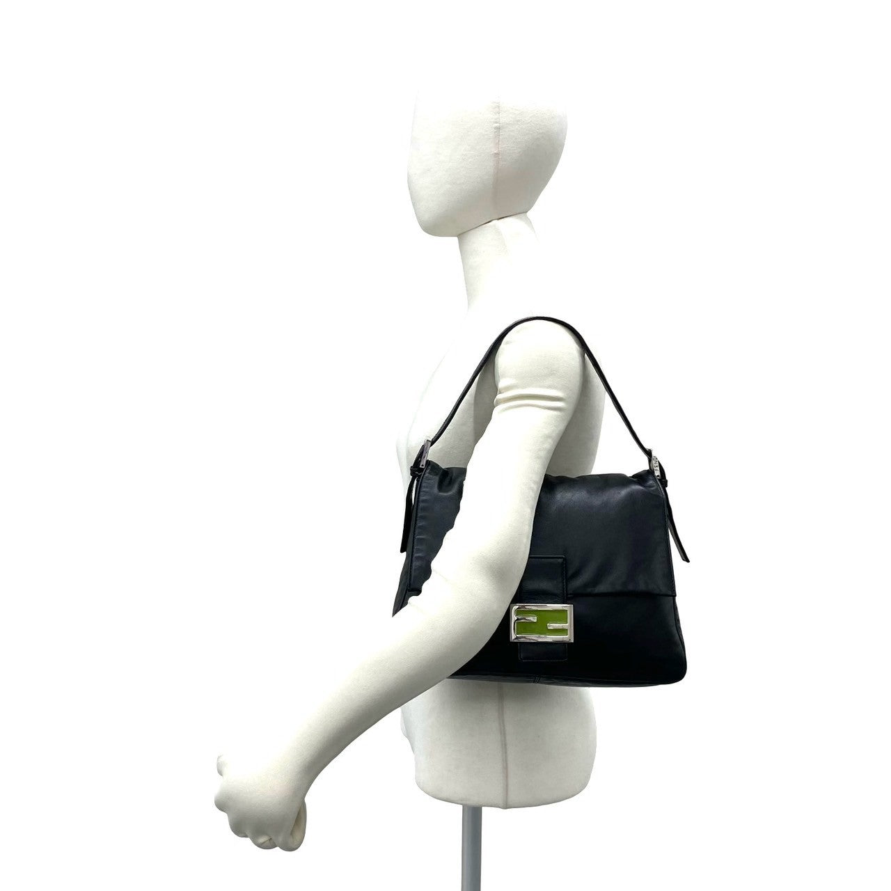 FENDI フェンディ マンマバケット ショルダーバッグ – Trip