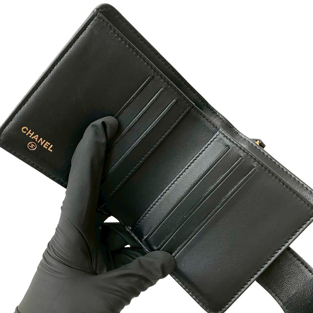 二つ折り財布 シャネル