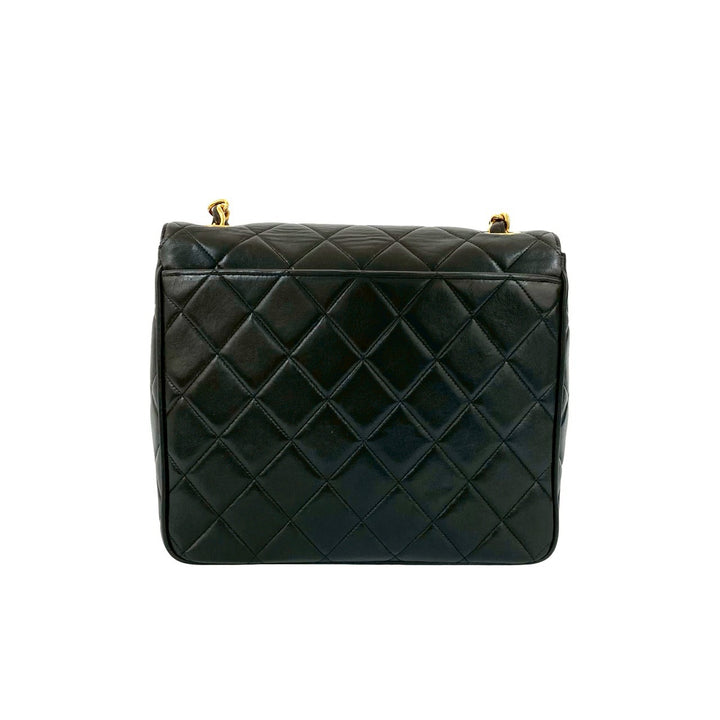 ショルダーバッグ シャネル