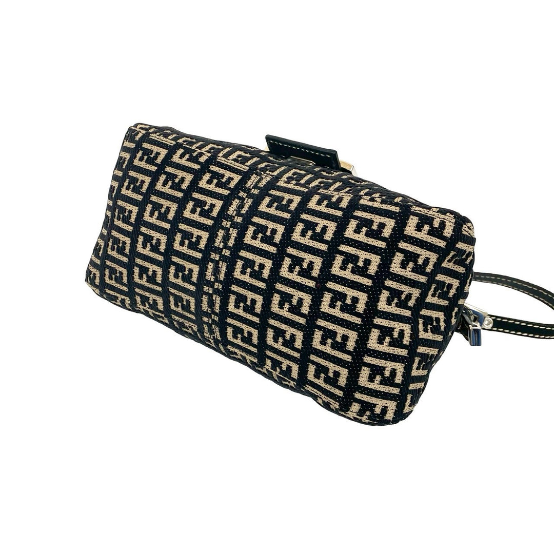 Handbag Fendi Mamma Bucket