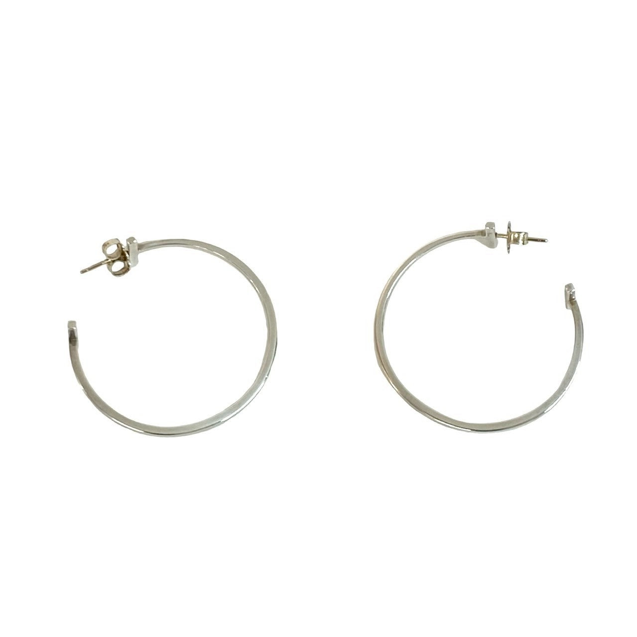 Tiffany & Co. シルバーTワイヤーフープピアス TIFFANY&Co. ティファニー Tワイヤー フープ ピアス – Trip