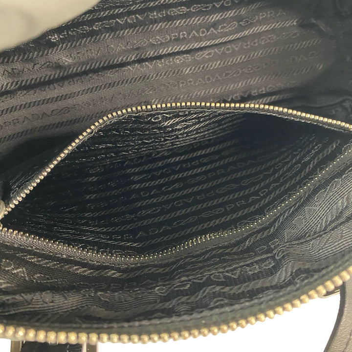 ハンドバッグ プラダ