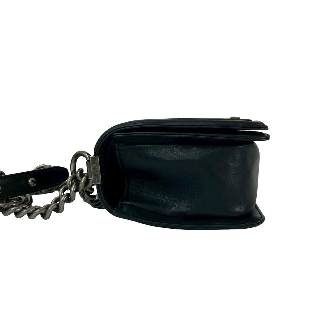 ショルダーバッグ シャネル ボーイシャネル