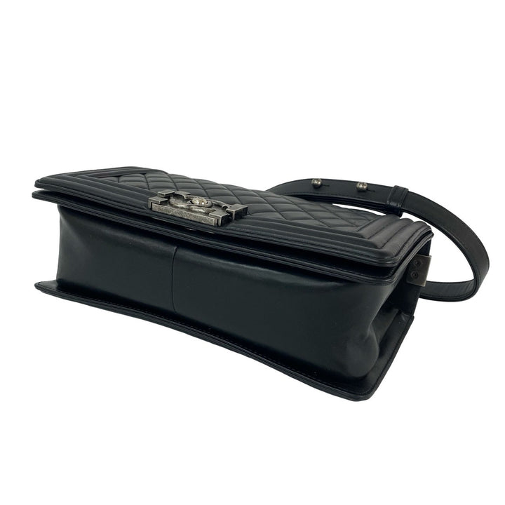 ショルダーバッグ シャネル ボーイシャネル