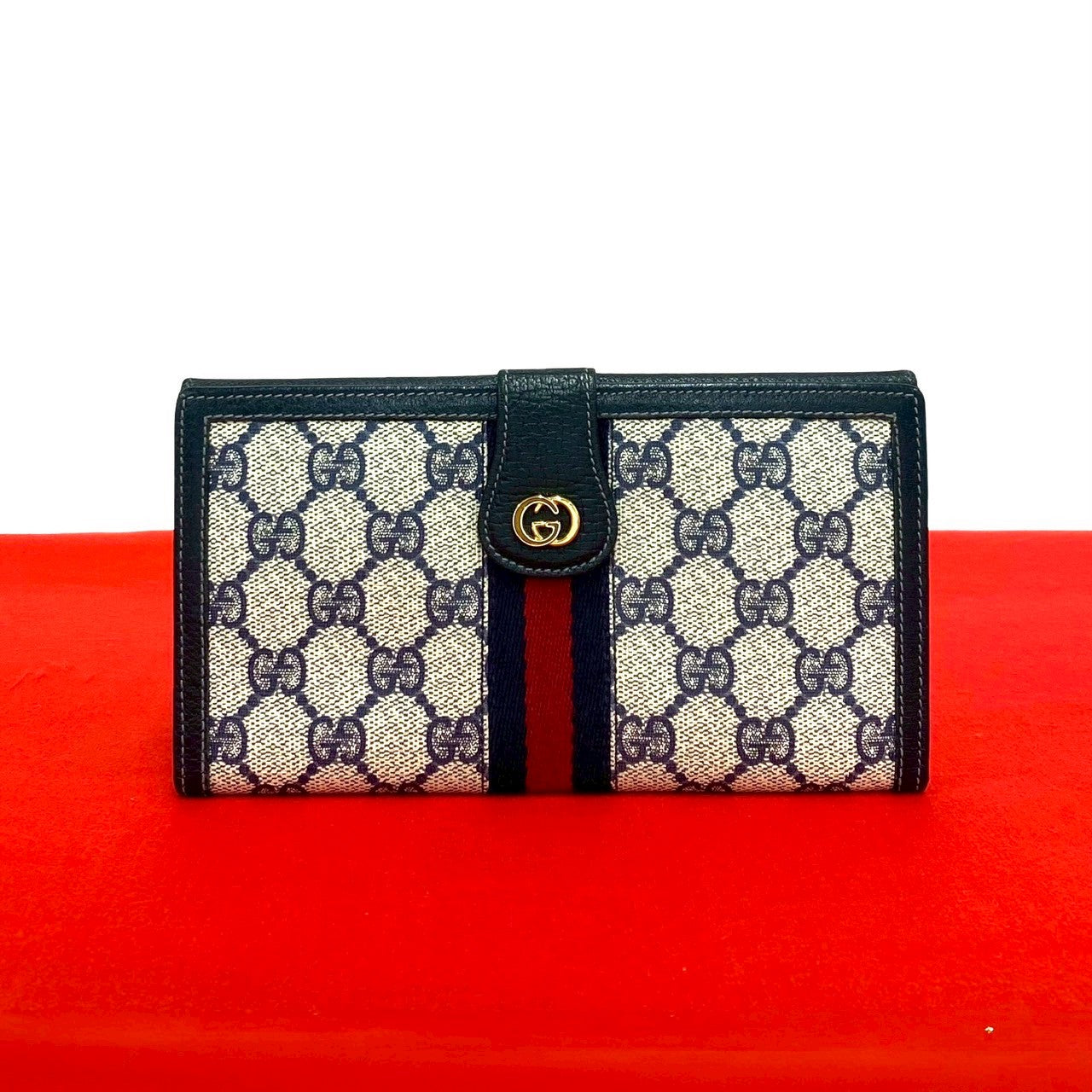 激レア OLDGUCCIオールドグッチ ハンドクリップモチーフ エナメル長財布 GUCCI グッチ (Vintage) 長財布 – Trip