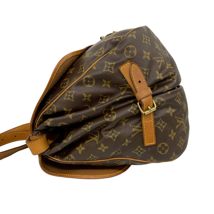 Shoulder bag Louis Vuitton Saumur 35