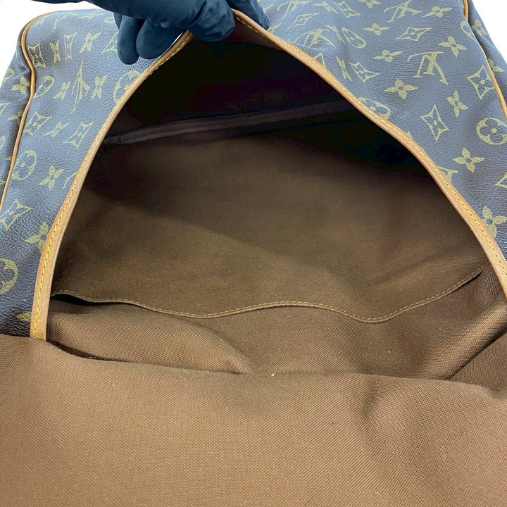 Shoulder bag Louis Vuitton Saumur 35
