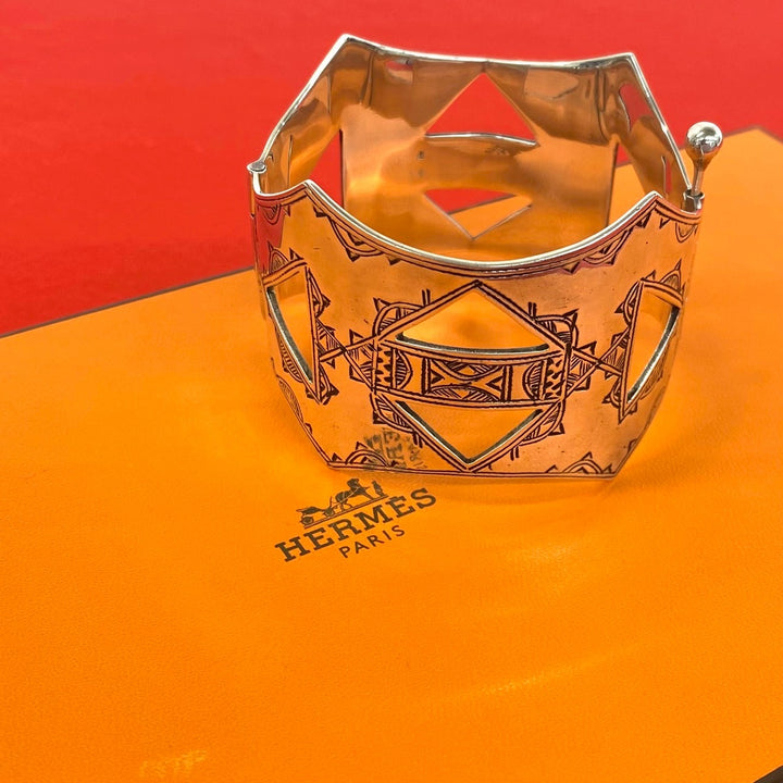 バングル エルメス トゥアレグ ブレスレット