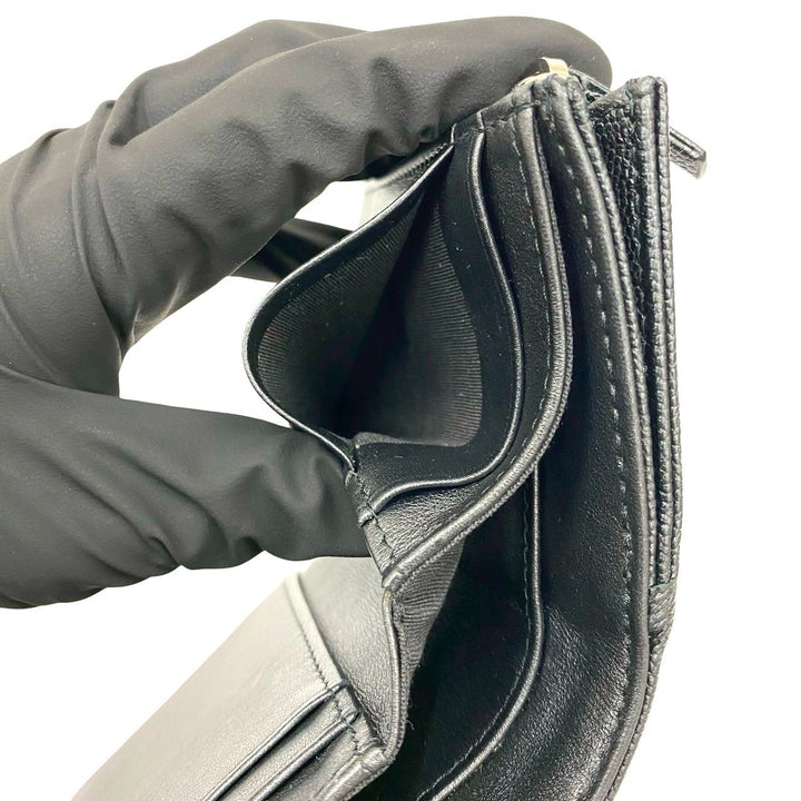 trifold wallet chanel