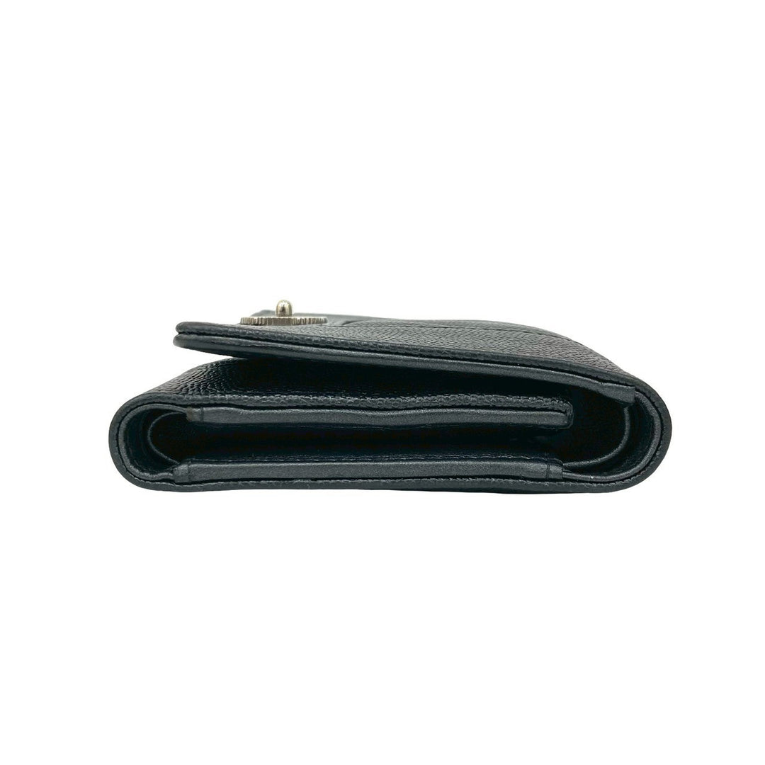 trifold wallet chanel
