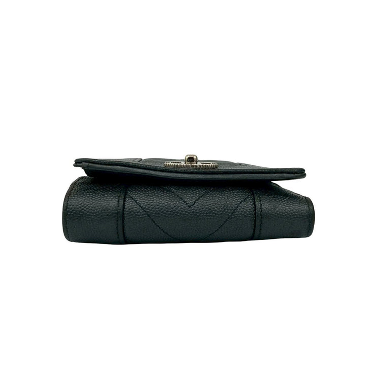 trifold wallet chanel