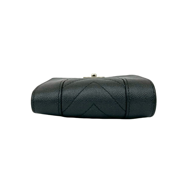trifold wallet chanel