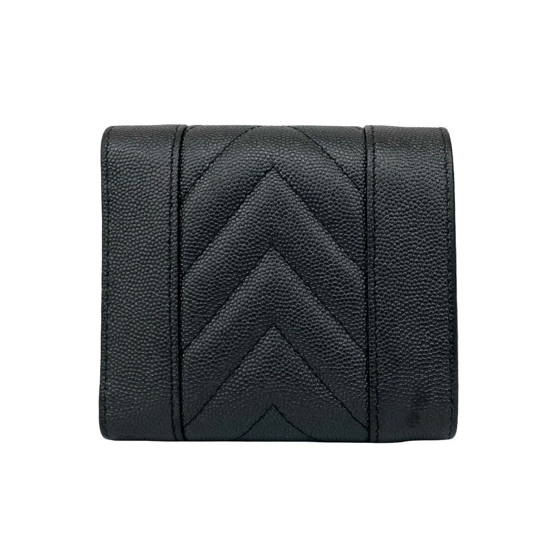 trifold wallet chanel
