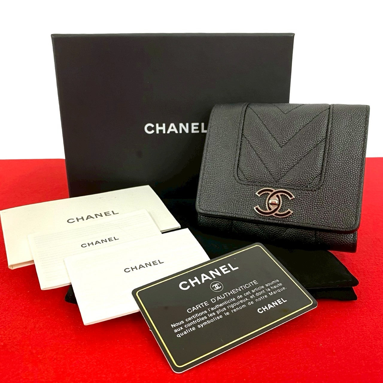 CHANEL 三つ折り折り　財布 CHANEL シャネル 三つ折り財布 – Trip