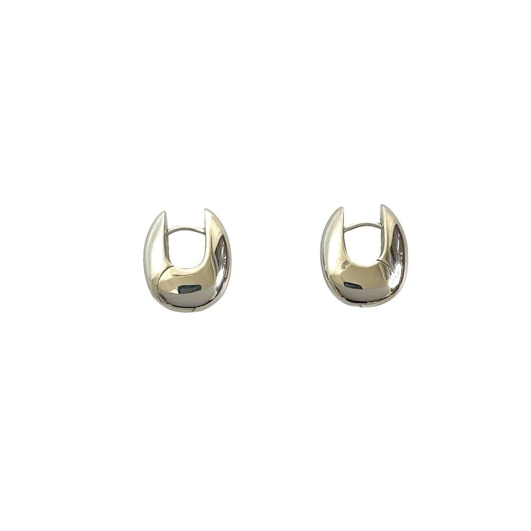 ピアス トムウッド