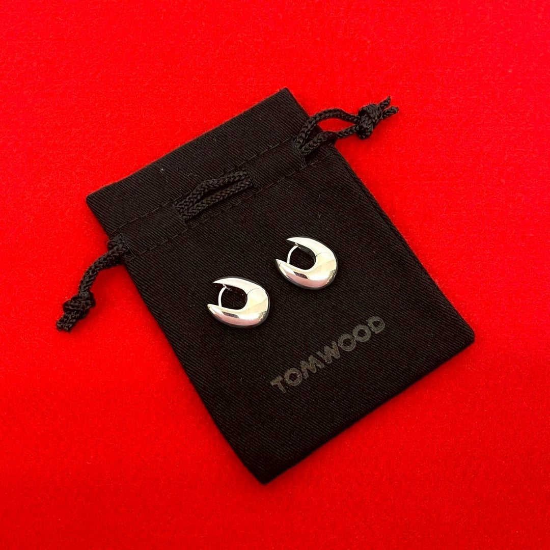 ピアス トムウッド