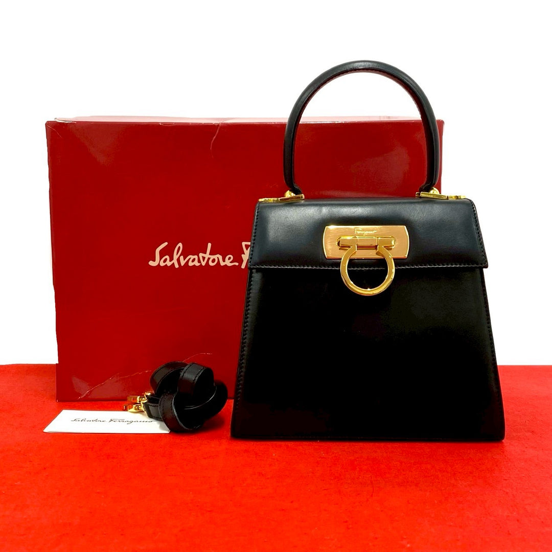 ショルダーバッグ サルヴァトーレフェラガモ