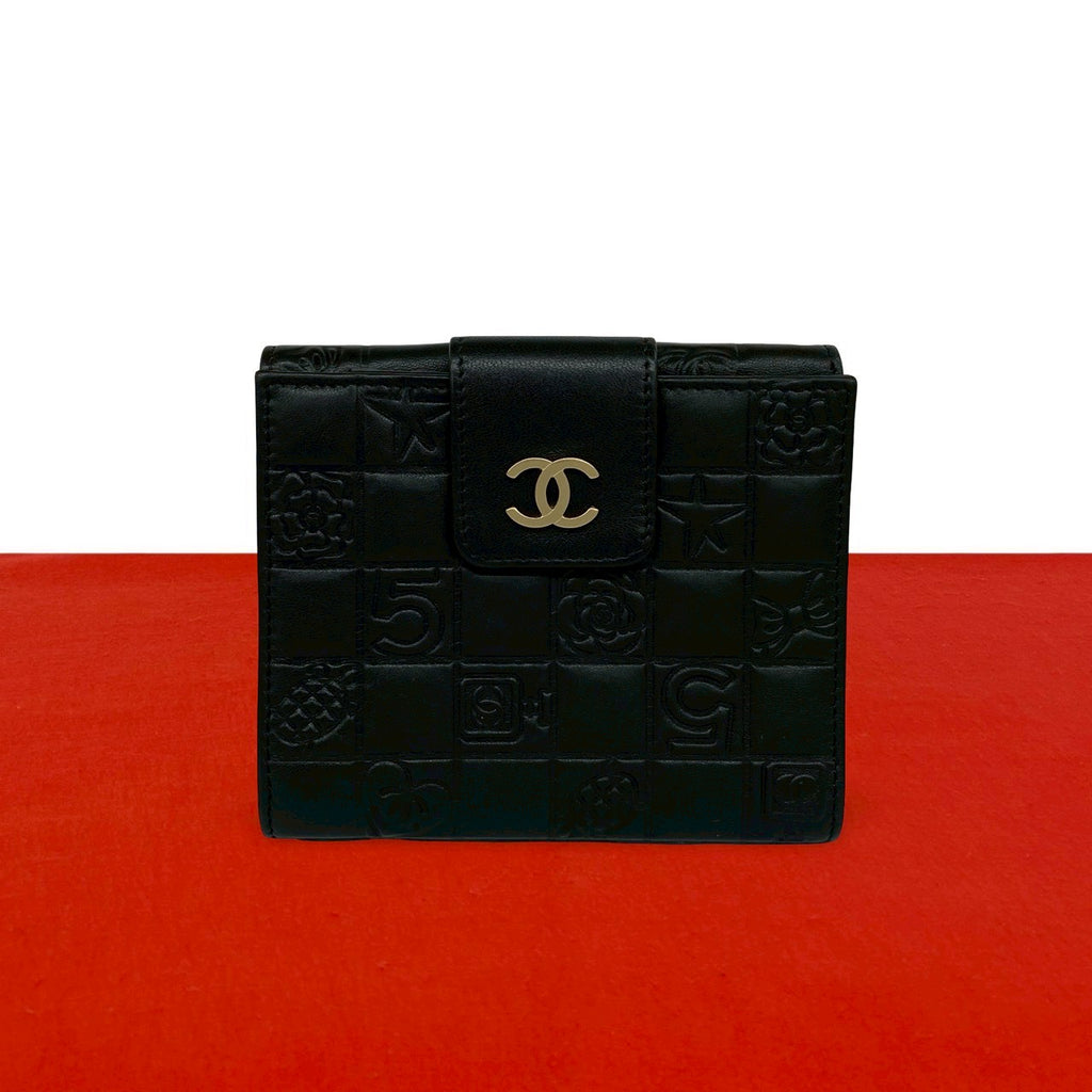 CHANEL シャネル 二つ折り財布 – Trip