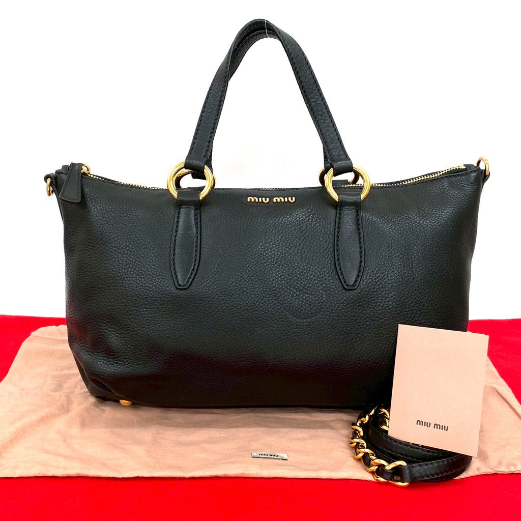 miumiu ベージュ レザー ハンドバッグ 取り外しストラップ付き miumiu ベージュ レザー ハンドバッグ 取り外しストラップ付き miu miu