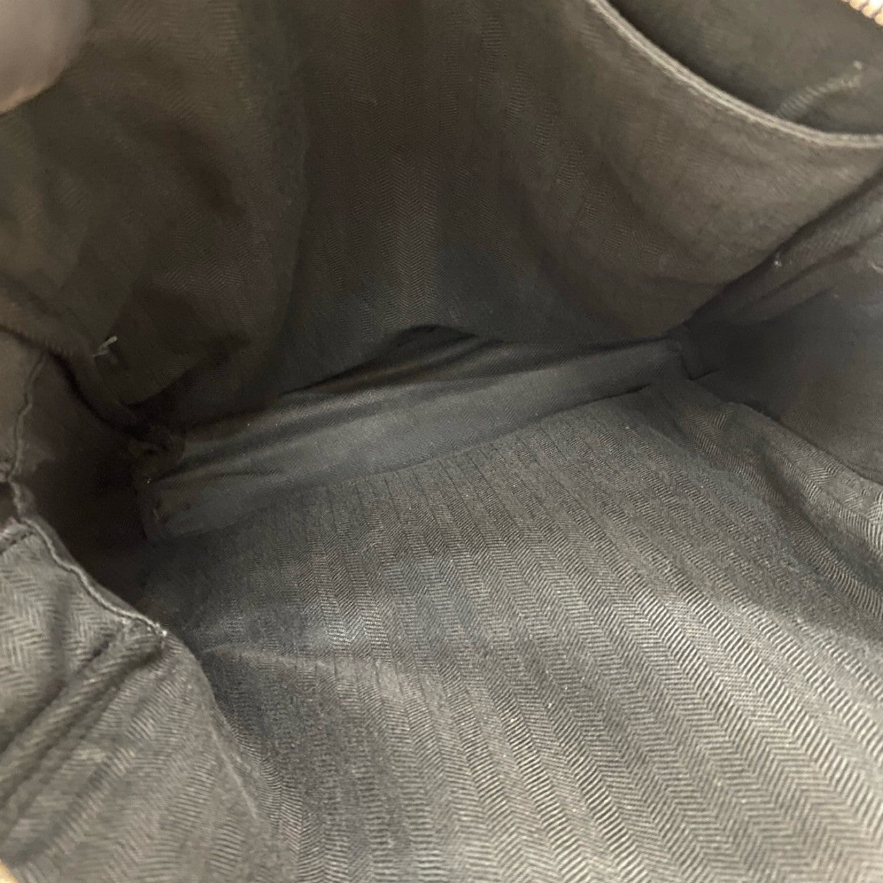 LOEWE ミリタリー バックパック – Trip