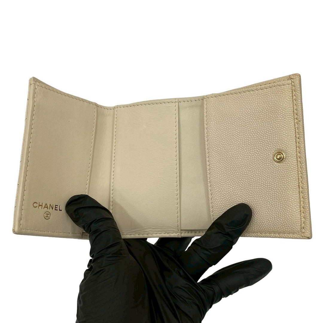 Tri-fold wallet Chanel Matelasse