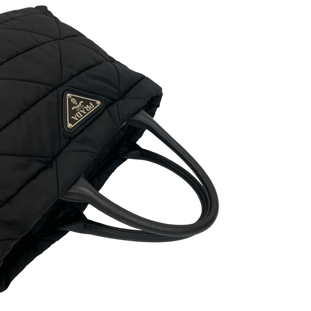 PRADA Re-Nylon スモールパデッド トート – Trip